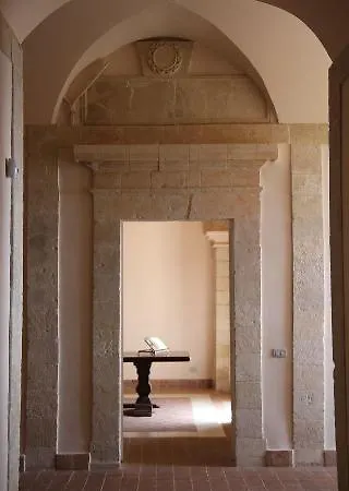 Ξενοδοχείο Eremo Madonna Delle Grazie 3*